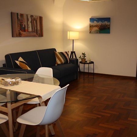 Stefano'S Apartment Bari Eksteriør bilde